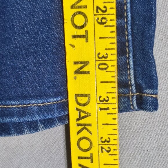 Levi's jeans women's size W26/L32 denim blue colour slim fit straight leg jeans - Picture 11 of 13